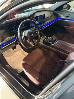 بي ام دبليو الفئة 7